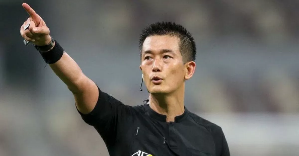 Trọng tài Hàn Quốc điều khiển trận đấu Lào - Việt Nam Trọng tài Hàn Quốc điều khiển trận đấu Lào - Việt Nam