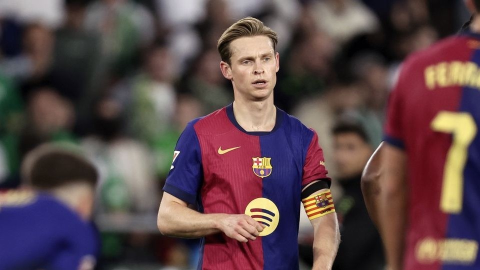 Ân hận vì sai lầm, Frenkie De Jong xin lỗi đồng đội Barcelona