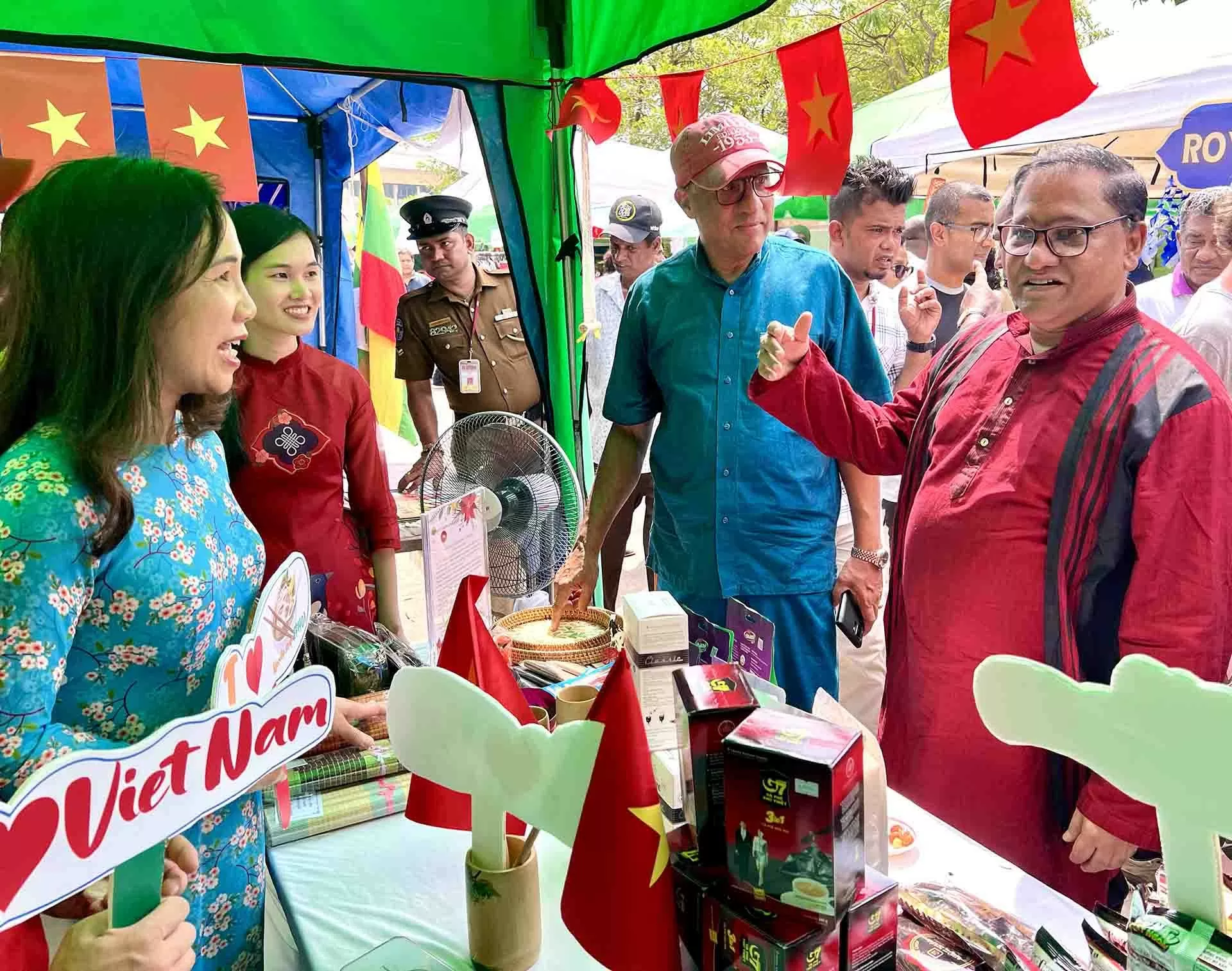 Nhiều điểm nhấn tại Lễ hội văn hóa 2024 ở Sri Lanka Nhiều điểm nhấn tại Lễ hội văn hóa 2024 ở Sri Lanka