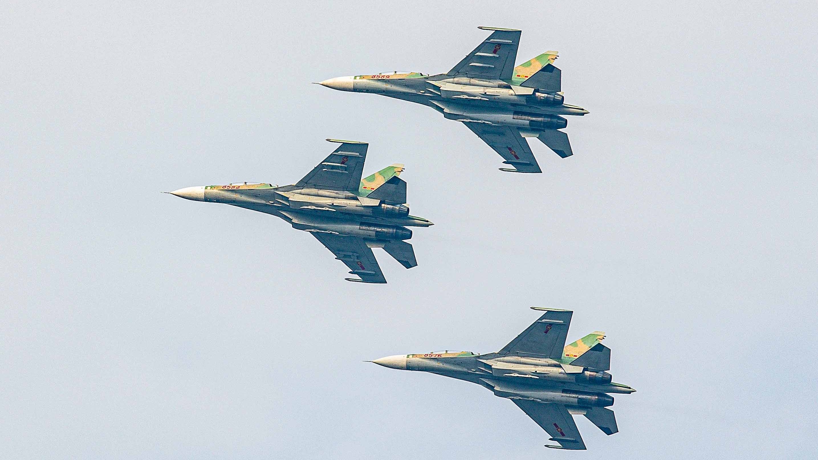 Chiến sĩ hợp luyện cho ngày khai mạc Triển lãm Quốc phòng quốc tế Việt Nam 2024