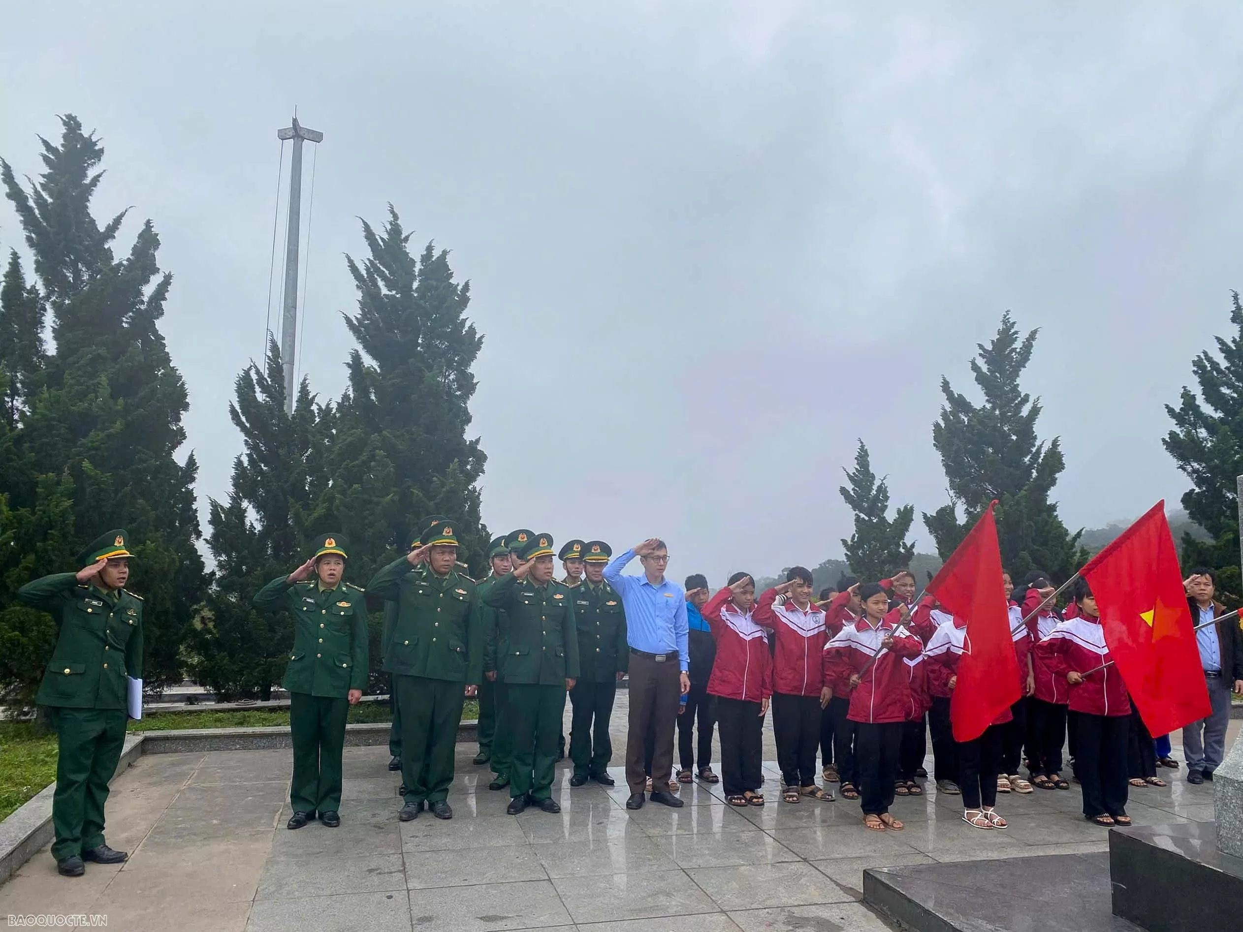 Tiết học biên cương - Khơi dậy tình yêu nước Tiết học biên cương - Khơi dậy tình yêu nước