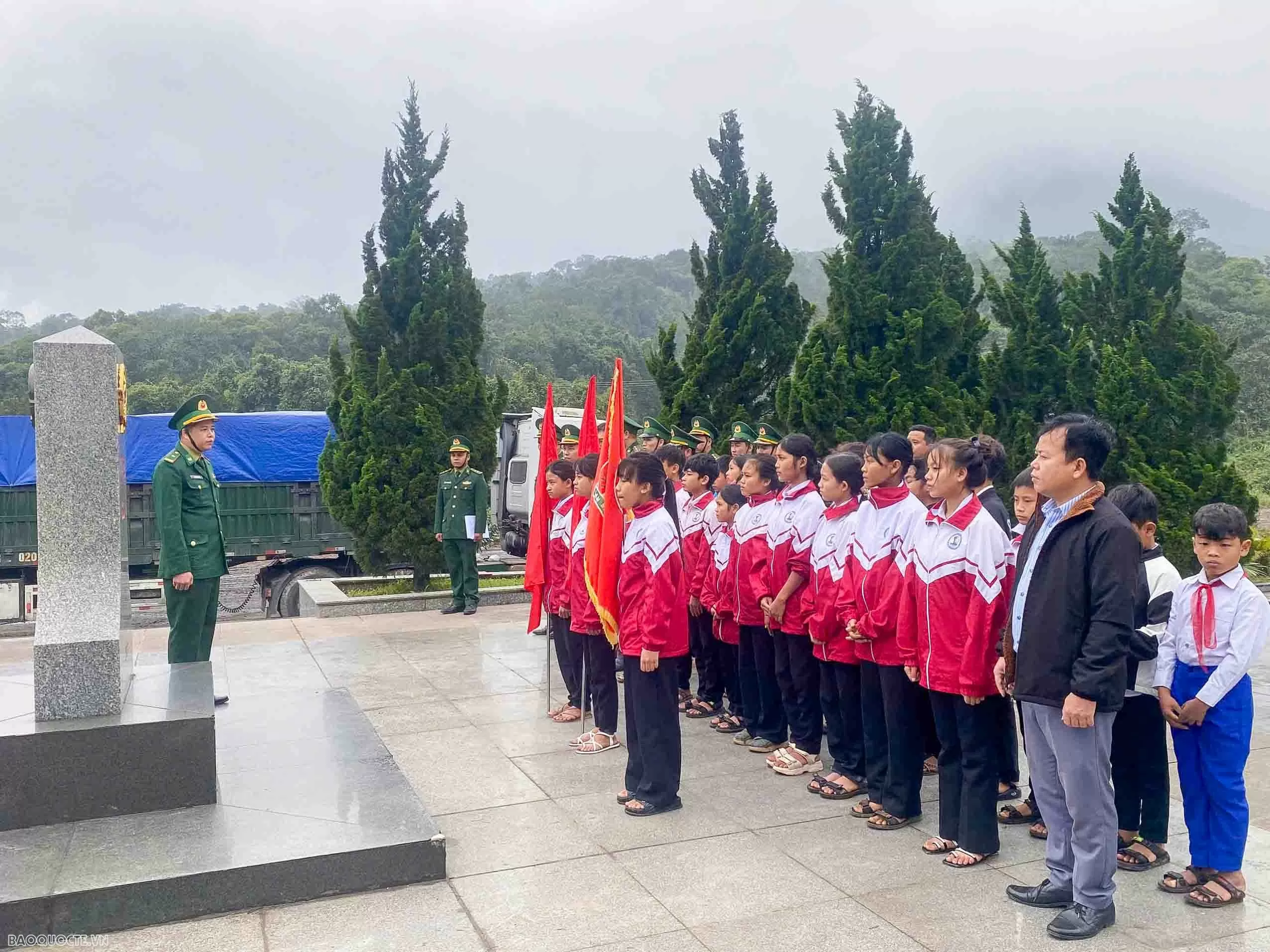 Tiết học biên cương - Khơi dậy tình yêu nước Tiết học biên cương - Khơi dậy tình yêu nước