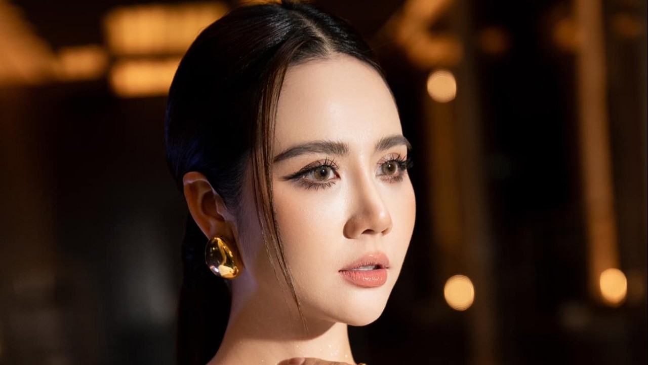 Phan Minh Huyền 'đốn tim' fan bởi vóc dáng gợi cảm