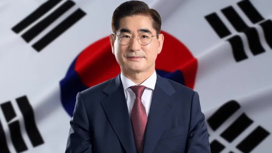 Hàn Quốc: Cựu Bộ trưởng Quốc phòng chính thức bị bắt với cáo buộc nổi loạn, Mỹ-Nhật Bản thể hiện tình đoàn kết với Seoul giữa 'tâm bão'