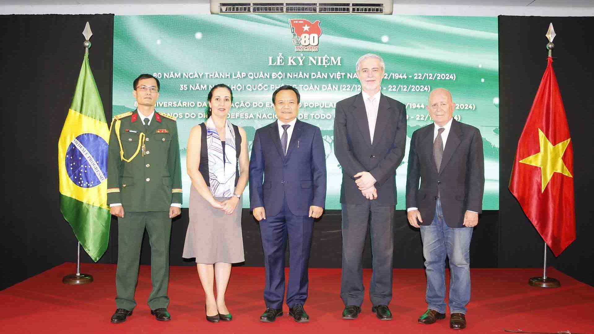 Kỷ niệm 80 năm ngày thành lập Quân đội Nhân dân Việt Nam tại Brazil
