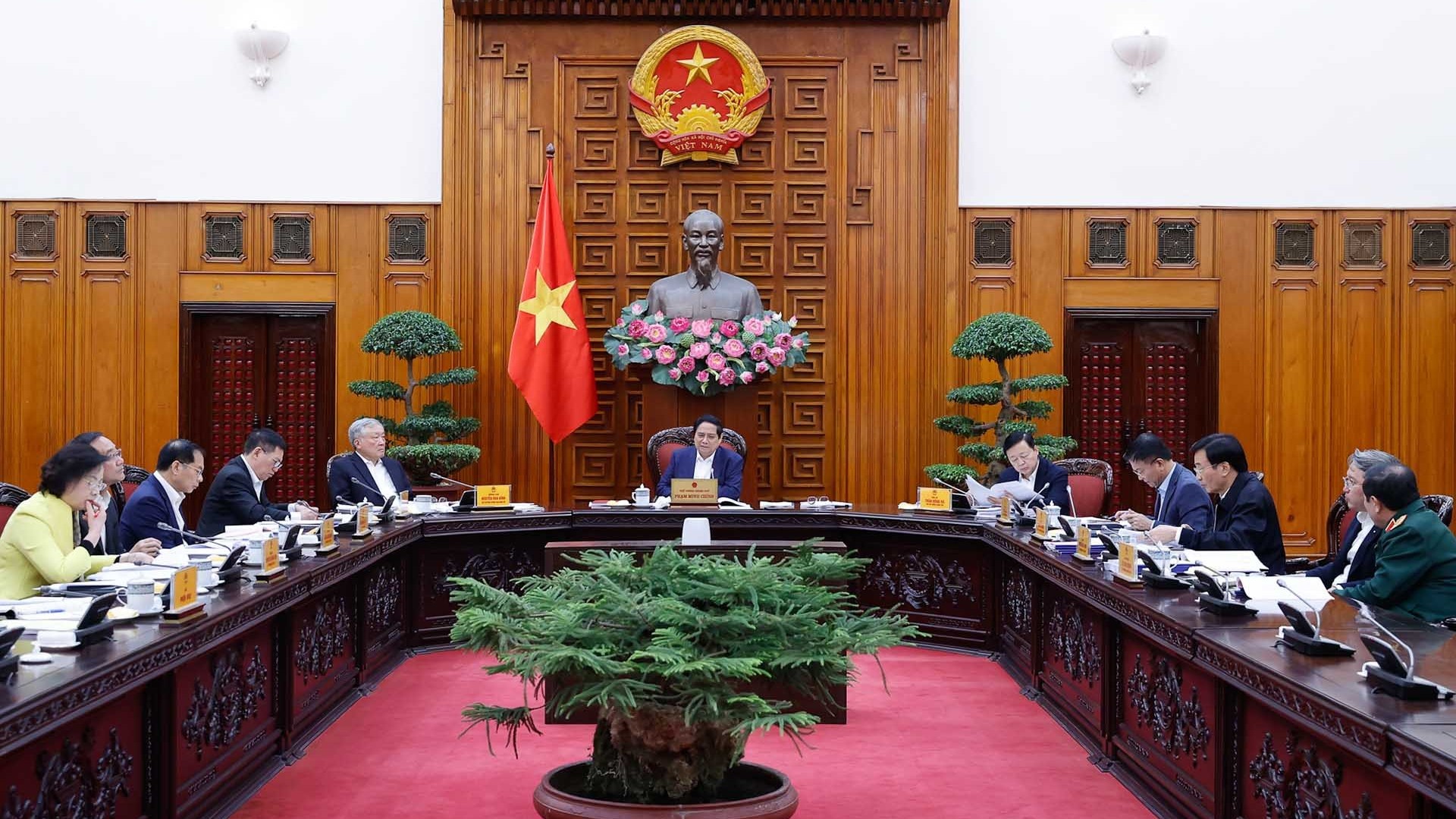 Sắp xếp tổ chức bộ máy theo hướng tinh gọn song phải hiệu lực, hiệu quả