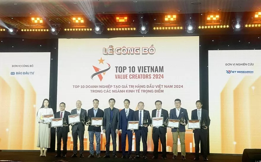 Tôn vinh những doanh nghiệp có đóng góp lớn trong xây dựng môi trường làm việc chuyên nghiệp, tích cực, sáng tạo Tôn vinh những doanh nghiệp có đóng góp lớn trong xây dựng môi trường làm việc chuyên nghiệp, tích cực, sáng tạo