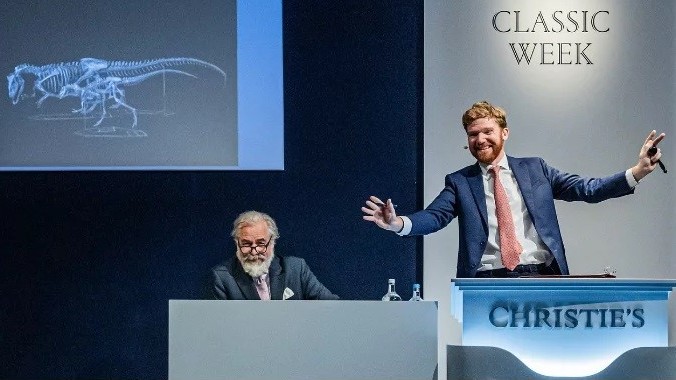 Bán đấu giá 3 bộ xương khủng long hóa thạch niên đại khoảng 150 triệu năm