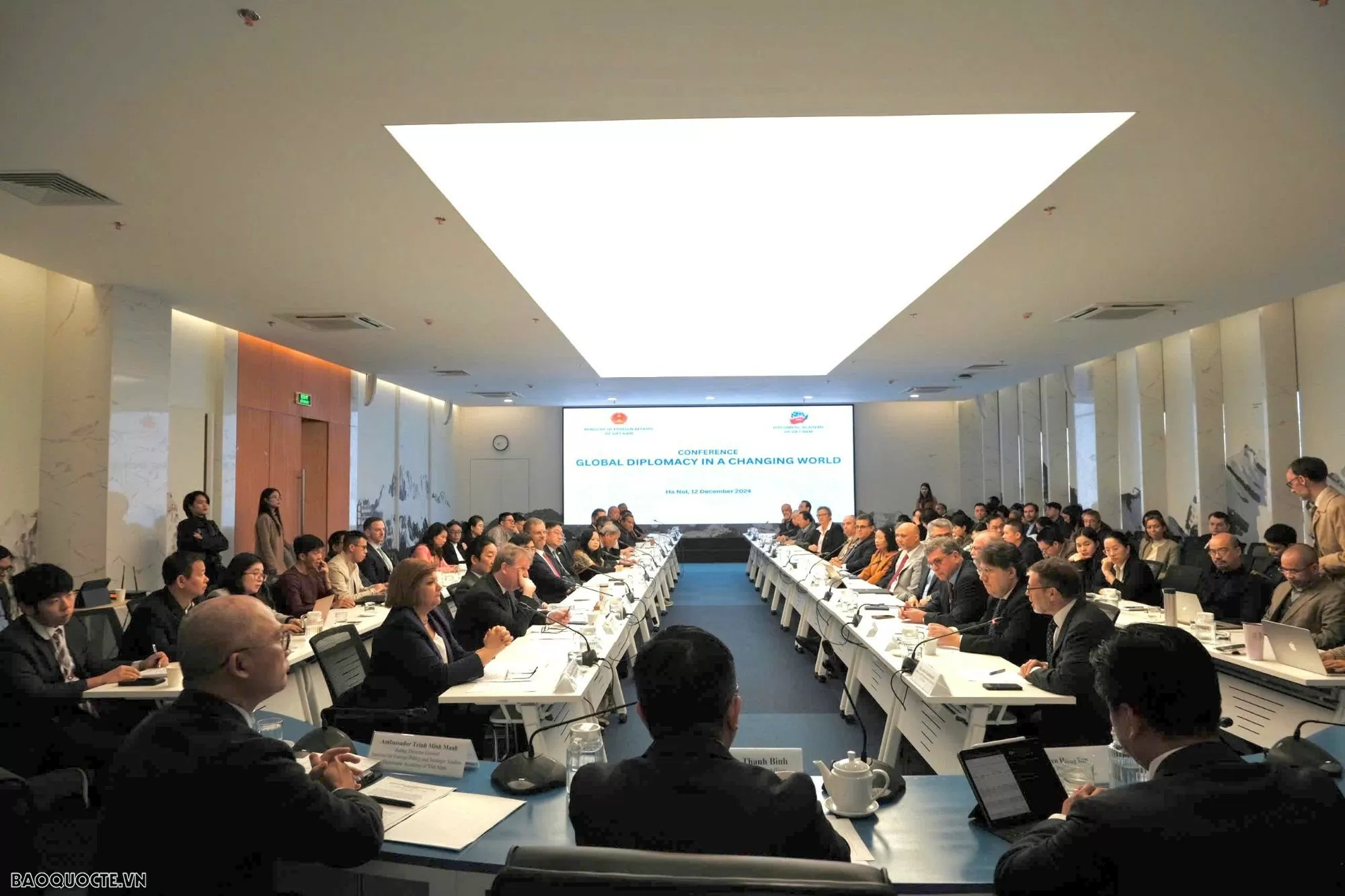 Xu thế ngoại giao hiện đại trước những biến chuyển của thế giới Xu thế ngoại giao hiện đại trước những biến chuyển của thế giới