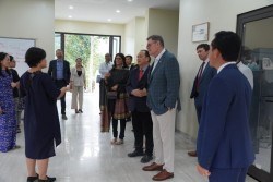 Tôn giáo bắc nhịp cầu hữu nghị