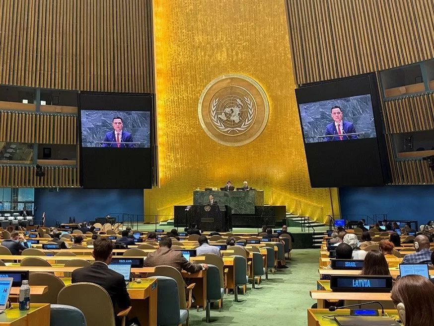 Đại sứ Đặng Hoàng Giang: UNCLOS là thành tựu quan trọng của quá trình pháp điển hóa luật pháp quốc tế hiện đại Đại sứ Đặng Hoàng Giang: UNCLOS là thành tựu quan trọng của quá trình pháp điển hóa luật pháp quốc tế hiện đại