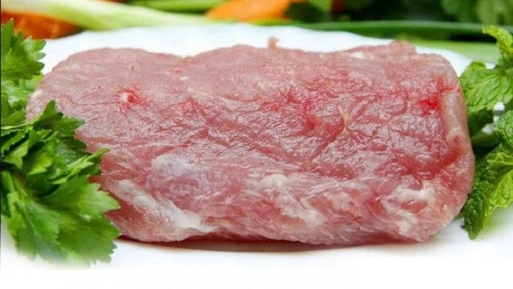 Giá heo hơi hôm nay 14/12: Chỉ còn tăng ở miền Nam, Trung Quốc nhập khẩu từ Nga hơn 100 triệu USD thịt heo