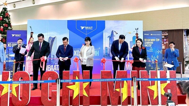 Khai trương chuyến bay thương mại đầu tiên giữa Ulaanbaatar và Thành phố Hồ Chí Minh