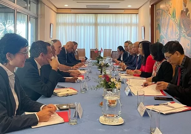 Thứ trưởng Bộ Ngoại giao Lê Thị Thu Hằng thăm và làm việc tại New Caledonia Thứ trưởng Bộ Ngoại giao Lê Thị Thu Hằng thăm và làm việc tại New Caledonia