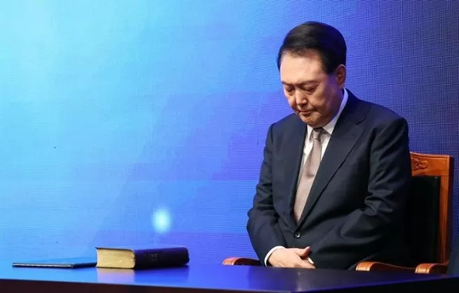 Hàn Quốc: Bị triệu tập lần 2, Tổng thống Yoon nhất quyết không xuất hiện; Cơ quan công tố đề nghị lệnh bắt giữ Tư lệnh Lực lượng Phòng vệ Thủ đô Hàn Quốc: Tổng thống Yoon nhất quyết không xuất hiện theo lệnh triệu tập; Cơ quan công tố đề nghị bắt giữ Tư lệnh Lực lượng Phòng vệ Thủ đô