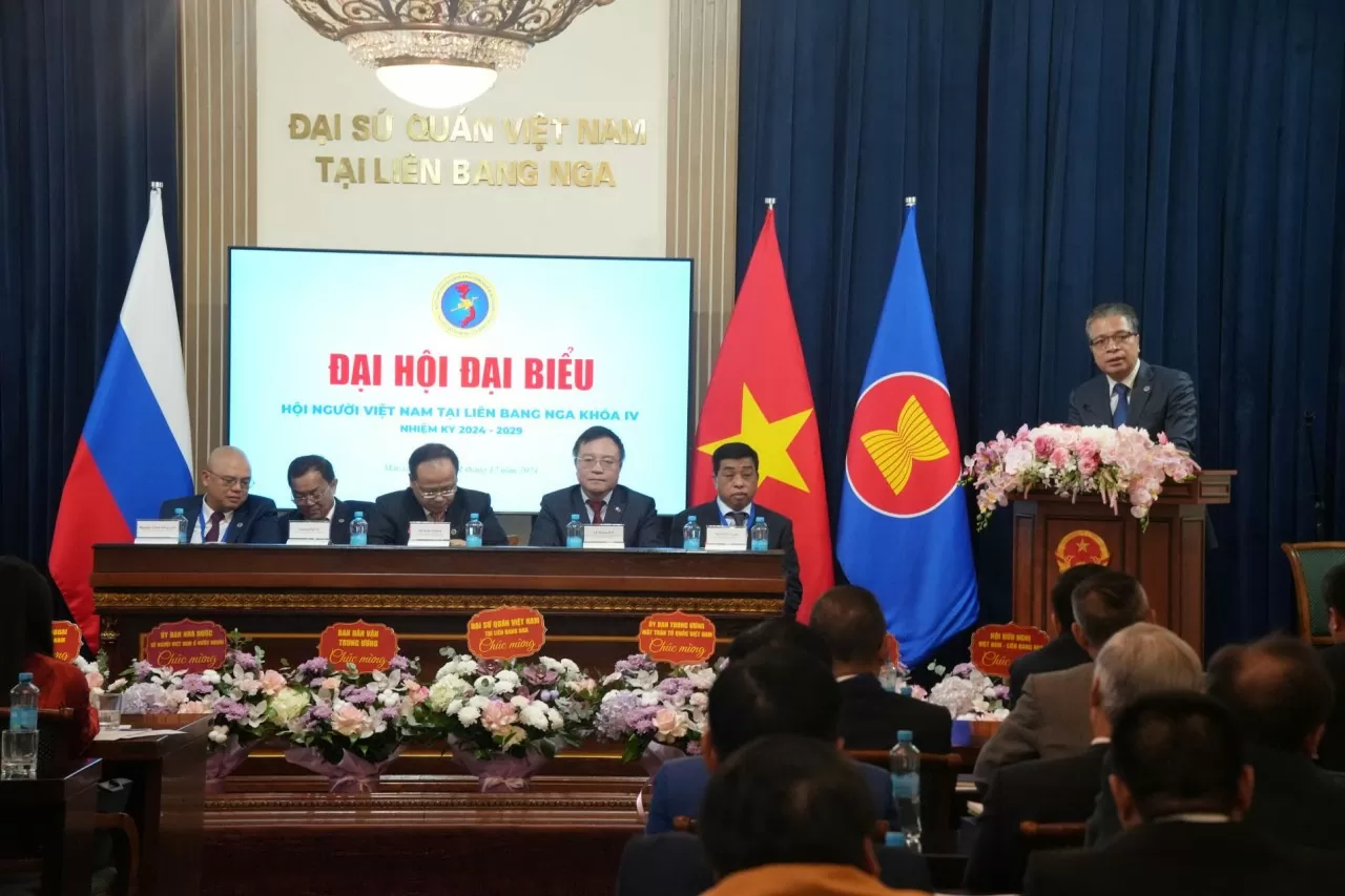 Thành lập Liên hiệp các tổ chức người Việt tại Nga Thành lập Liên hiệp các tổ chức người Việt tại Nga