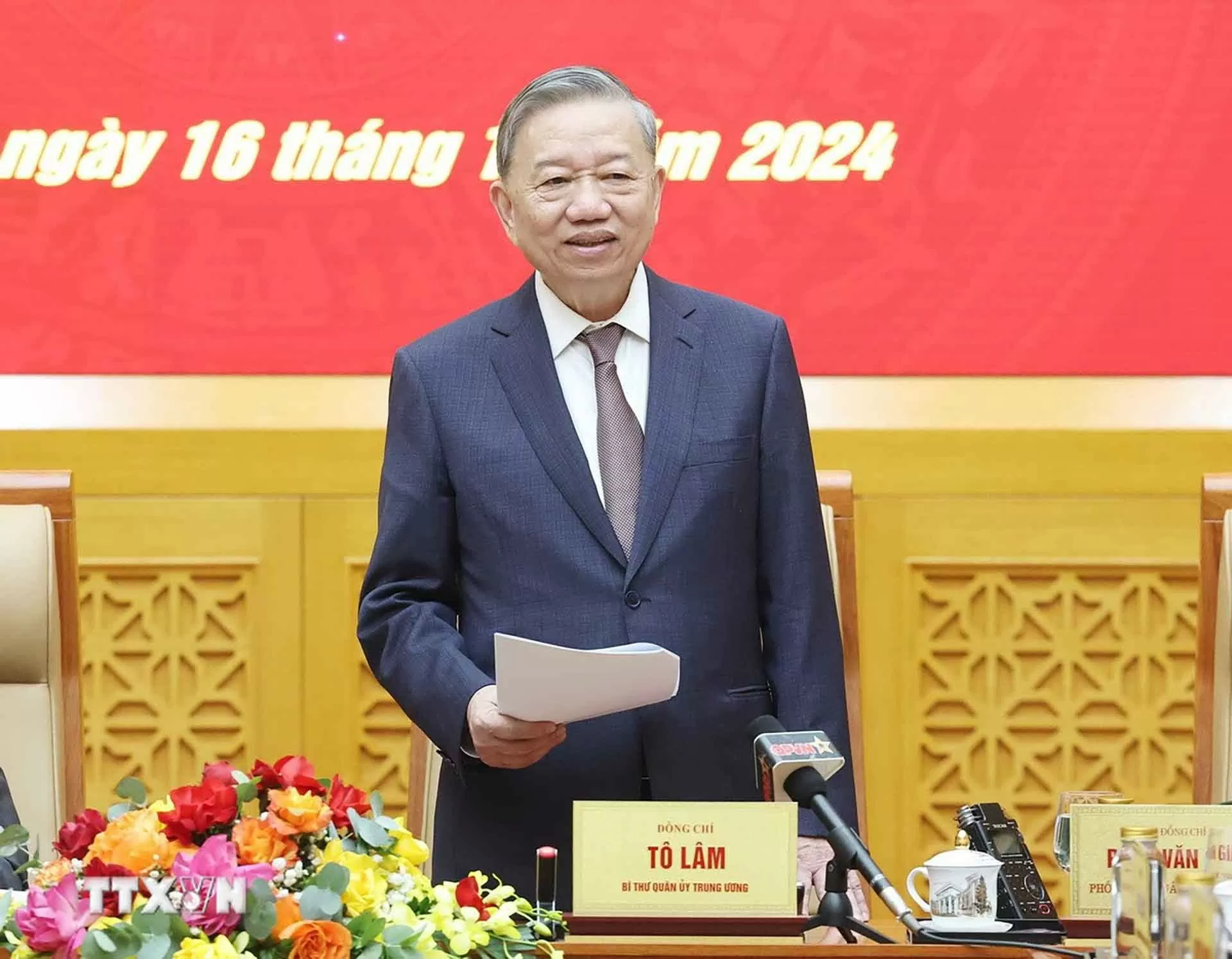 Tổng Bí thư Tô Lâm chủ trì hội nghị Quân ủy Trung ương lần thứ mười hai Tổng Bí thư Tô Lâm chủ trì hội nghị Quân ủy Trung ương lần thứ mười hai