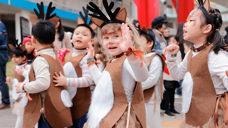 Lần đầu tiên sự kiện diễu hành mầm non được tổ chức tại Cung Thiếu nhi Hà Nội