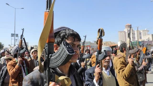 Bị Houthi tấn công tên lửa, Israel tuyên bố 'hết kiên nhẫn', Mỹ tiến hành không kích