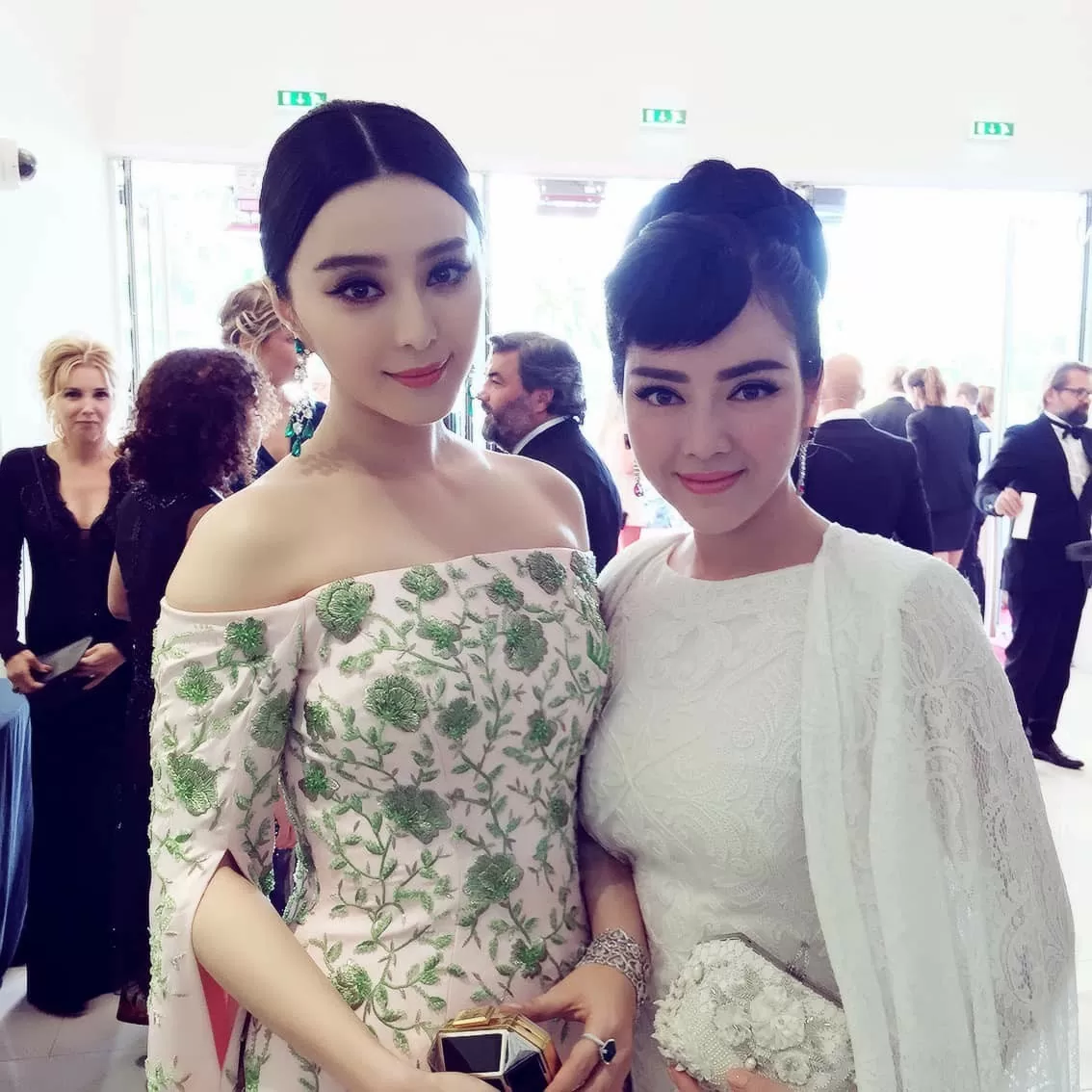 Chiêm ngưỡng gu thời trang tinh tế, đẳng cấp của người đẹp Lý Nhã Kỳ Chiêm ngưỡng gu thời trang tinh tế, đẳng cấp của người đẹp Lý Nhã Kỳ