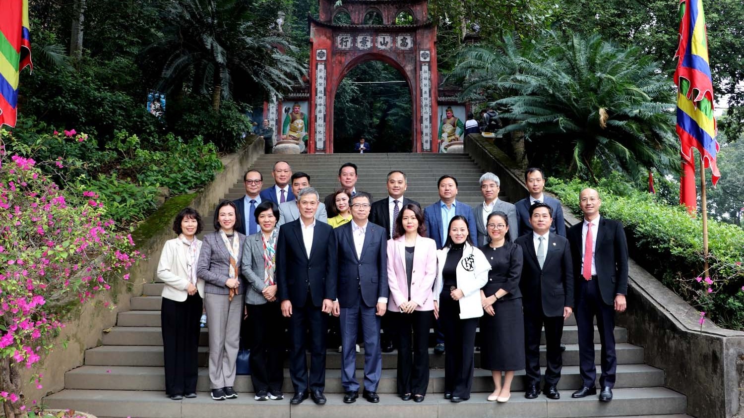 Đoàn Trưởng cơ quan đại diện Việt Nam tại nước ngoài nhiệm kỳ 2024-2027 thăm và làm việc tại tỉnh Phú Thọ