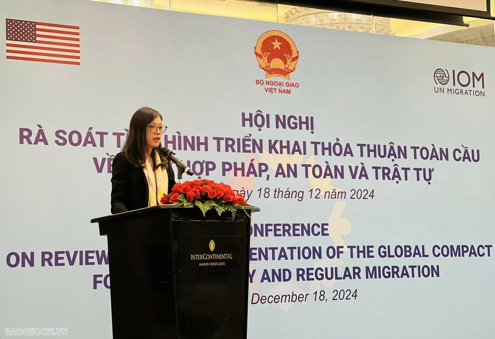 Bà Phan Thị Minh Giang, Phó Cục trưởng Cục Lãnh sự, Bộ Ngoại giao, phát biểu khai mạc Hội nghị. Bà Phan Thị Minh Giang, Phó Cục trưởng Cục Lãnh sự, Bộ Ngoại giao, phát biểu khai mạc Hội nghị.