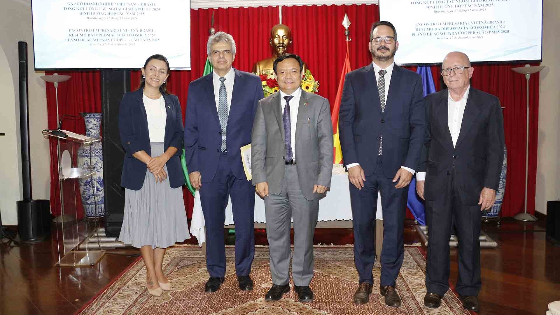 Việt Nam luôn sẵn sàng tạo điều kiện thuận lợi cho các doanh nghiệp Brazil