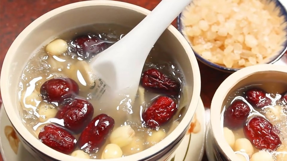 Những nhóm người không nên ăn tổ yến sào