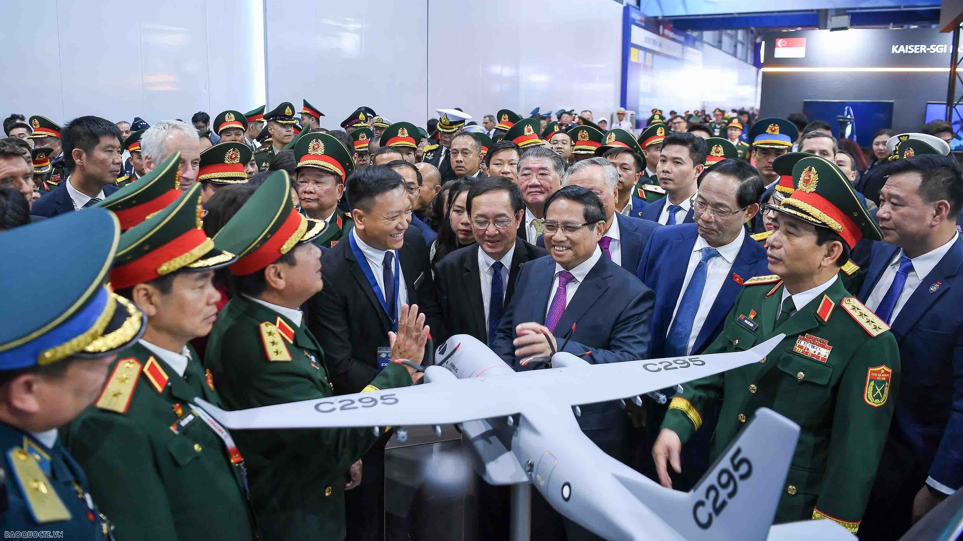 Thủ tướng Phạm Minh Chính: Việt Nam ưu tiên phát triển công nghệ tiên tiến vào công nghiệp quốc phòng