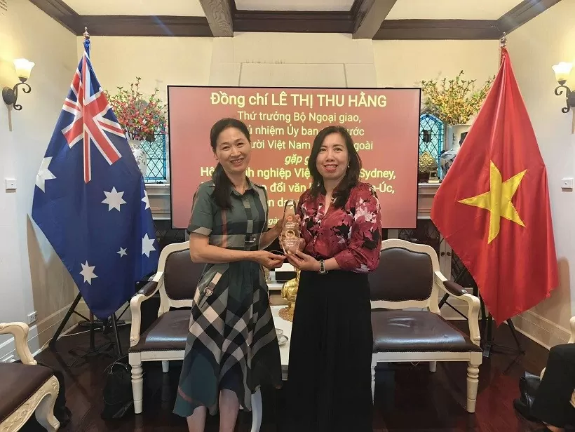 Thứ trưởng Lê Thị Thu Hằng gặp gỡ cộng đồng người Việt tại Sydney, Australia Thứ trưởng Lê Thị Thu Hằng gặp gỡ cộng đồng người Việt tại Sydney, Australia