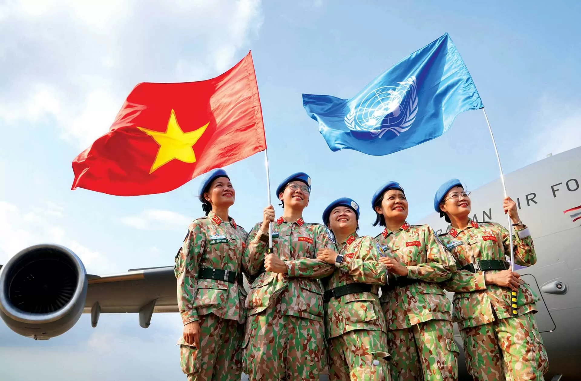 Bảo vệ Tổ quốc từ sớm, từ xa bằng phương thức hòa bình Bảo vệ Tổ quốc từ sớm, từ xa bằng phương thức hòa bình