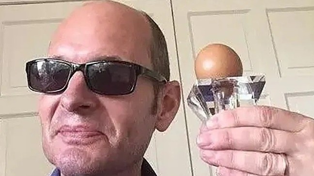 Câu chuyện về quả trứng gà hình dáng đặc biệt có giá hơn 6 triệu đồng