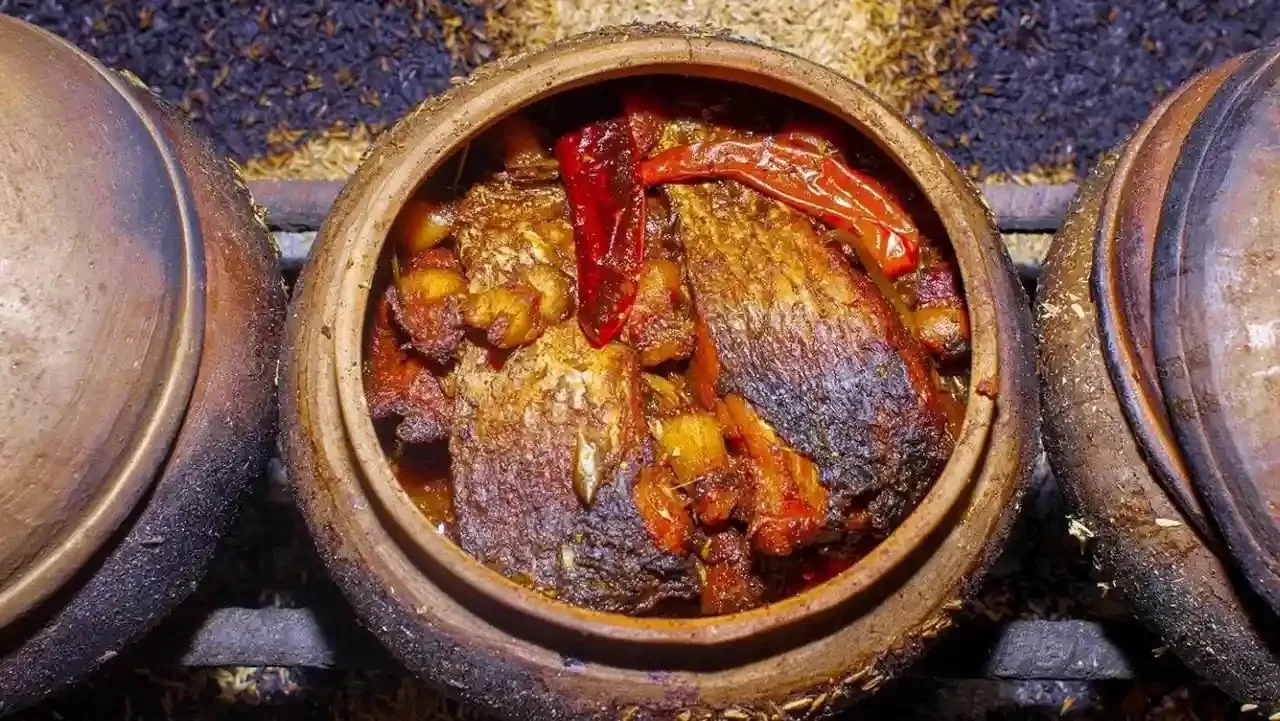 Cá kho làng Vũ Đại - Đặc sản nức tiếng của Hà Nam Cá kho làng Vũ Đại Đặc sản nức tiếng của Hà Nam