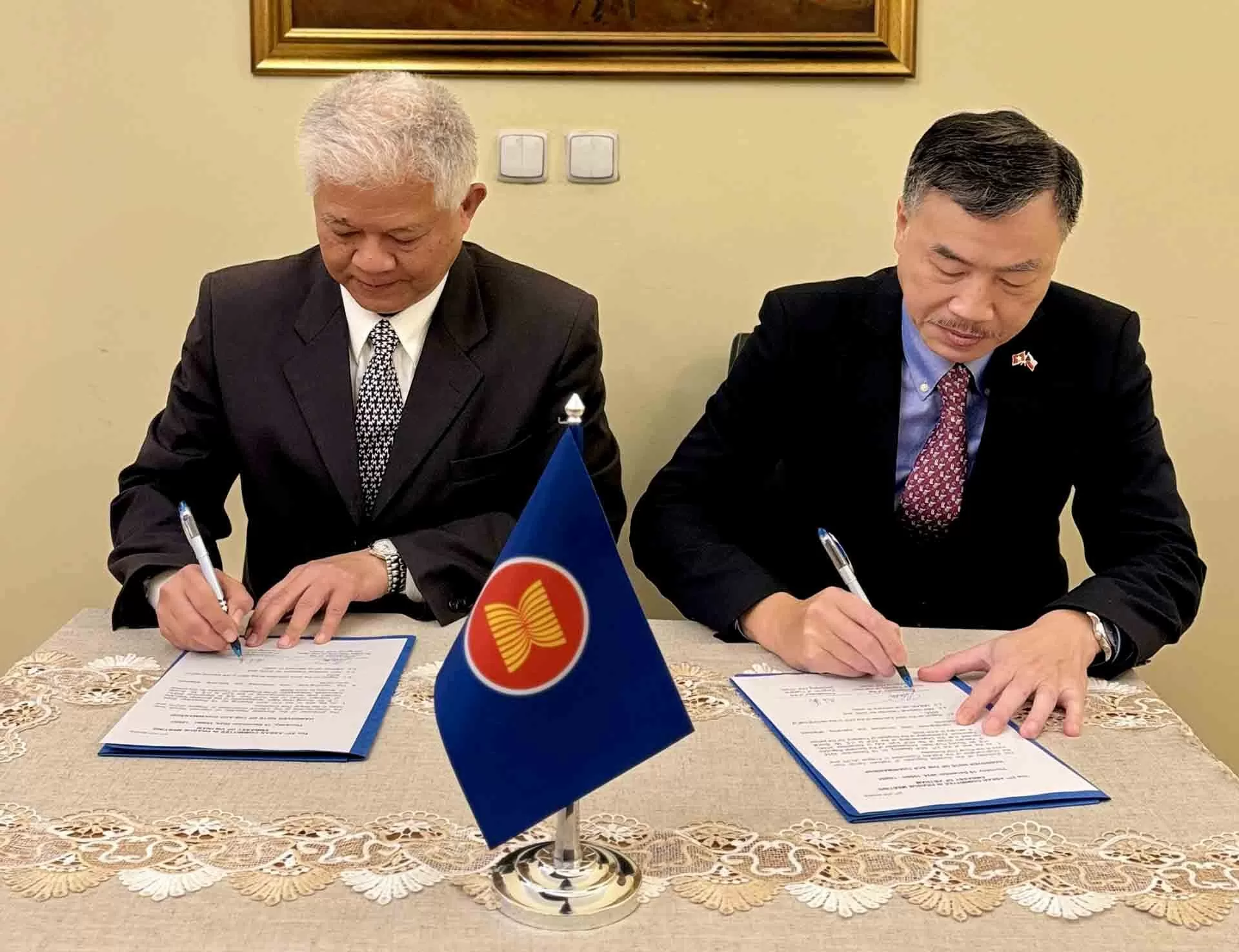 Việt Nam đi đầu thúc đẩy các mặt hoạt động của Ủy ban ASEAN tại Prague Việt Nam đi đầu thúc đẩy các mặt hoạt động của Ủy ban ASEAN tại Prague