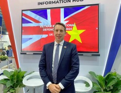 Cao ủy Thương mại Martin Kent: Xây dựng liên kết mạnh mẽ hơn trong hợp tác quốc phòng Việt Nam-Anh