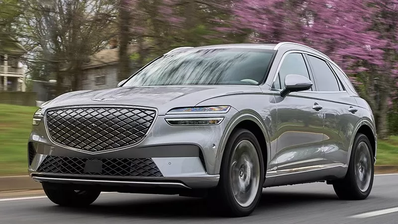 Tôi đang muốn bán chiếc Roll Roy mạ vàng giá rất mềm, chỉ 30 tỷ.... Tôi đang muốn bán chiếc Roll Roy mạ vàng giá rất mềm, chỉ 30 tỷ....