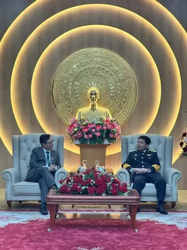 Lãnh đạo Ủy ban Biên giới quốc gia-Bộ Ngoại giao thăm, chúc mừng các đơn vị Bộ Quốc phòng nhân dịp kỷ niệm 80 năm ngày thành lập Quân đội nhân dân Việt Nam Lãnh đạo Ủy ban Biên giới quốc gia thăm và chúc mừng các đơn vị Bộ Quốc phòng