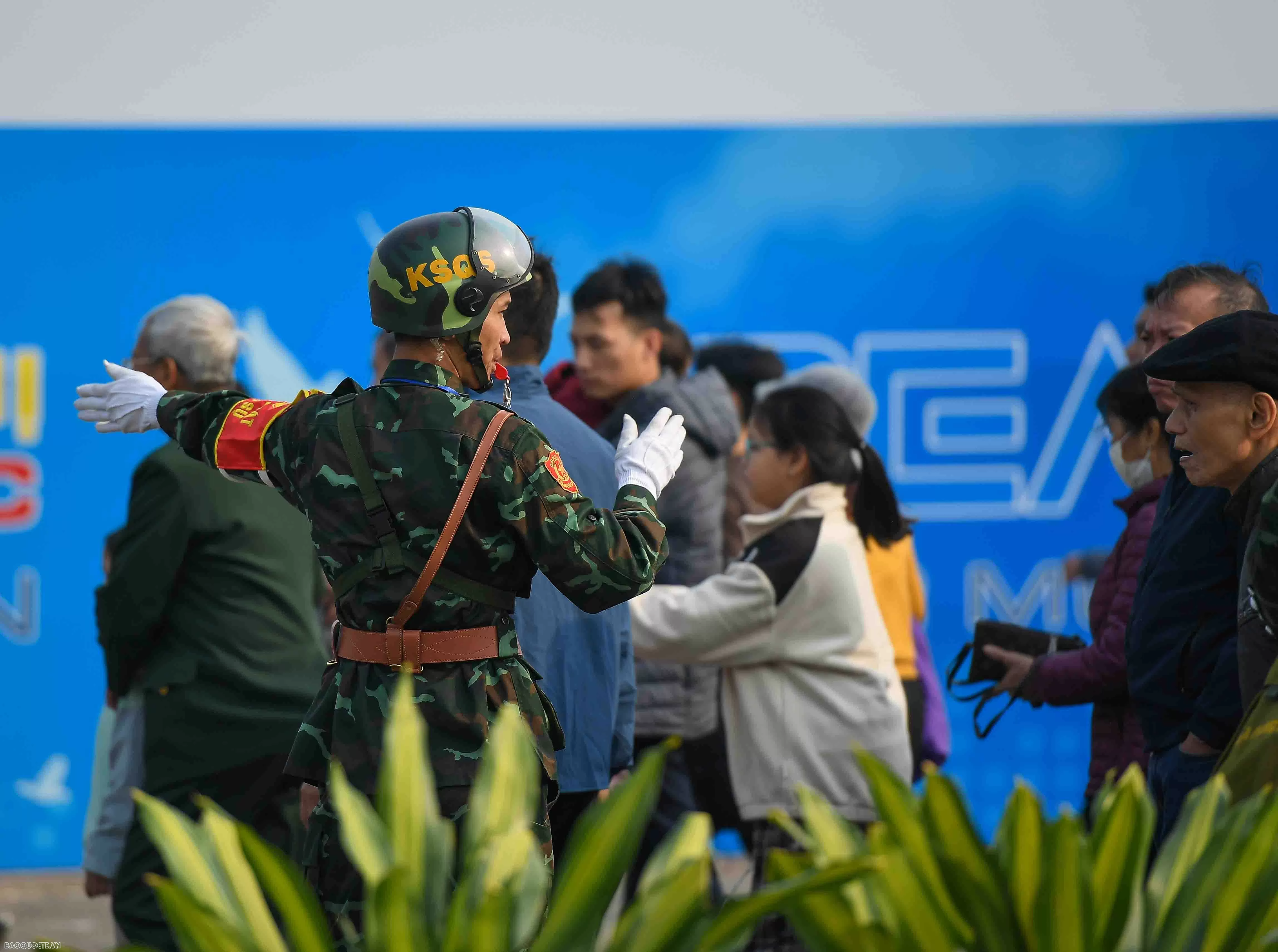 Chính thức người dân có thêm 1 ngày để tham quan Triển lãm Quốc phòng quốc tế Việt Nam Kéo dài thời gian tham quan Triển lãm Quốc phòng quốc tế, người dân cần lưu ý gì?