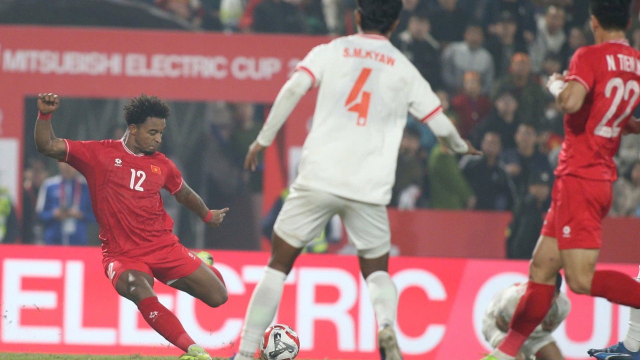 Tiền đạo Nguyễn Xuân Son nhận 'cơn mưa' lời khen từ truyền thông Đông Nam Á