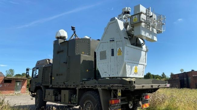 Bộ Quốc phòng Anh hé lộ vũ khí laser và sóng vô tuyến đột phá