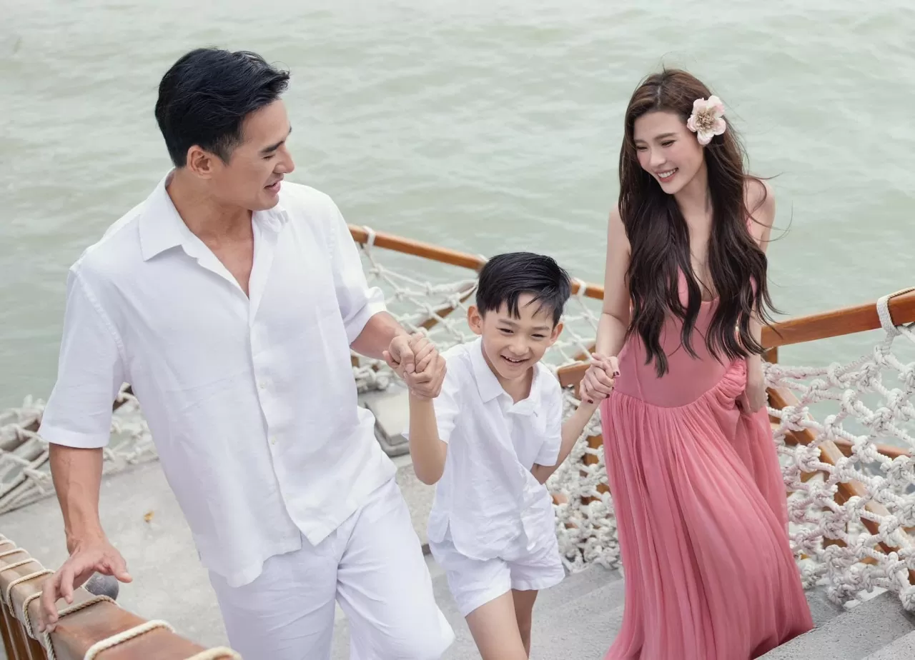 Không khí Noel ngập tràn trong mái ấm nhỏ của diễn viên Thúy Diễm Không khí Noel ngập tràn trong mái ấm nhỏ của diễn viên Thúy Diễm