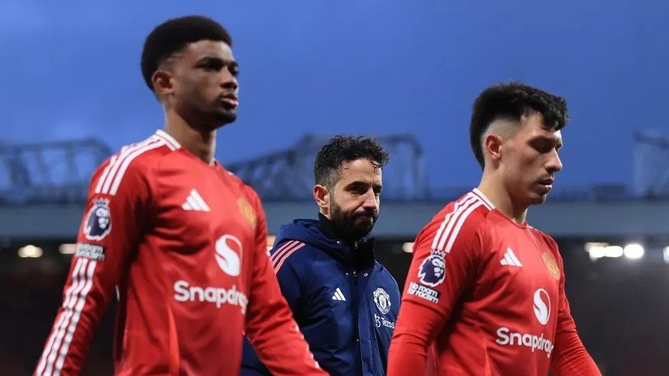 Huyền thoại Alan Shearer dự đoán MU sẽ tiếp tục sa lầy