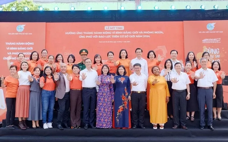 Nỗ lực vì sự tiến bộ của phụ nữ Nỗ lực vì sự tiến bộ của phụ nữ