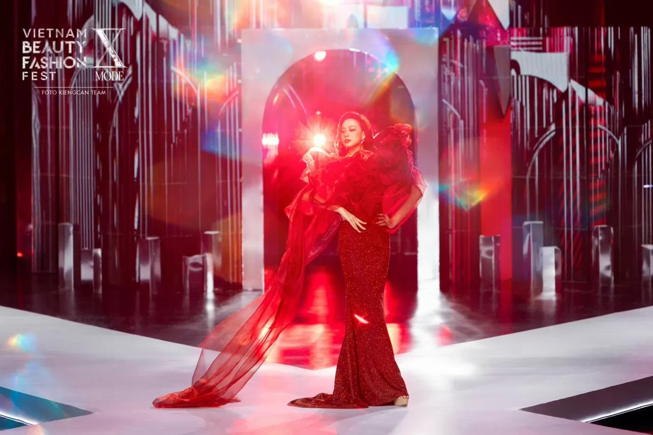 Hoa hậu Lê Nguyễn Bảo Ngọc