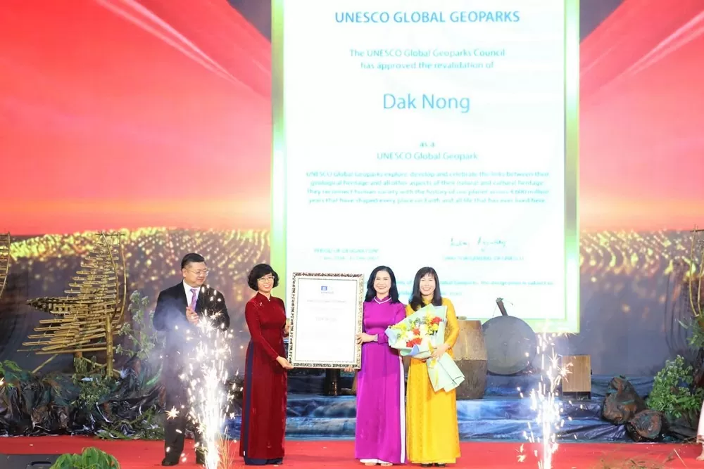 Đắk Nông đón nhận danh hiệu Công viên địa chất toàn cầu UNESCO lần thứ hai Đắk Nông đón nhận danh hiệu Công viên địa chất toàn cầu UNESCO lần thứ hai