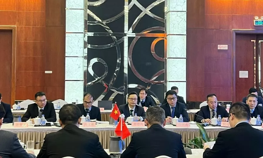 uộc họp Vòng 17 Nhóm công tác về vùng biển ngoài cửa Vịnh Bắc Bộ và Cuộc họp Vòng 14 Nhóm Công tác bàn bạc về hợp tác cùng phát triển trên biển Việt Nam-Trung Quốc. (Ảnh: UB) uộc họp Vòng 17 Nhóm công tác về vùng biển ngoài cửa Vịnh Bắc Bộ và Cuộc họp Vòng 14 Nhóm Công tác bàn bạc về hợp tác cùng phát triển trên biển Việt Nam-Trung Quốc. (Ảnh: UB)