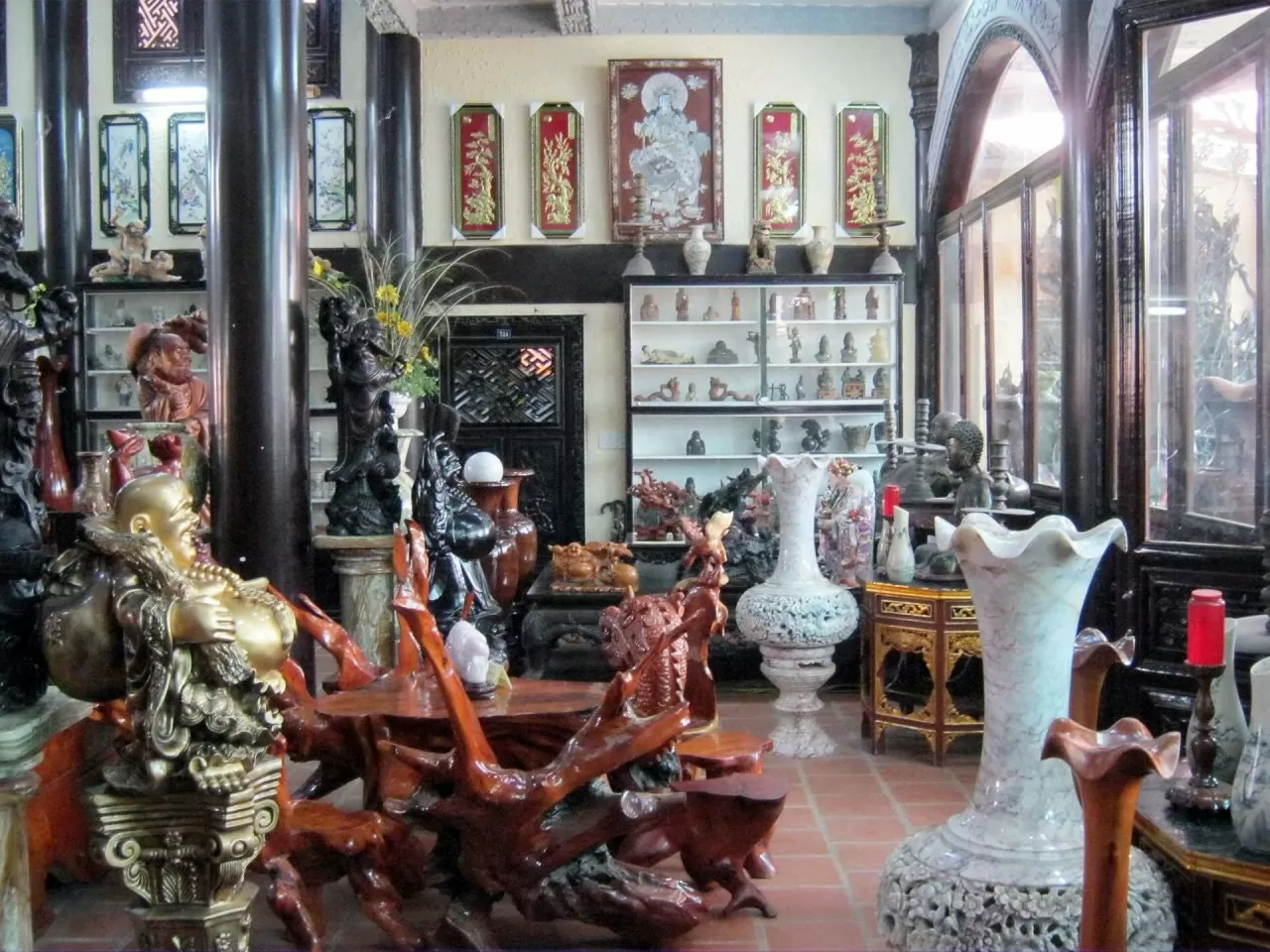 Đà Lạt: Khám phá lối trang trí độc đáo của ‘ngôi chùa ve chai’ Đà Lạt: Khám phá lối trang trí độc đáo của ‘ngôi chùa ve chai’