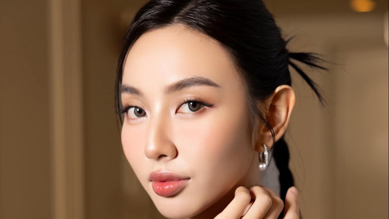 Đời thường cuốn hút, trẻ trung của Hoa hậu Nguyễn Thúc Thùy Tiên