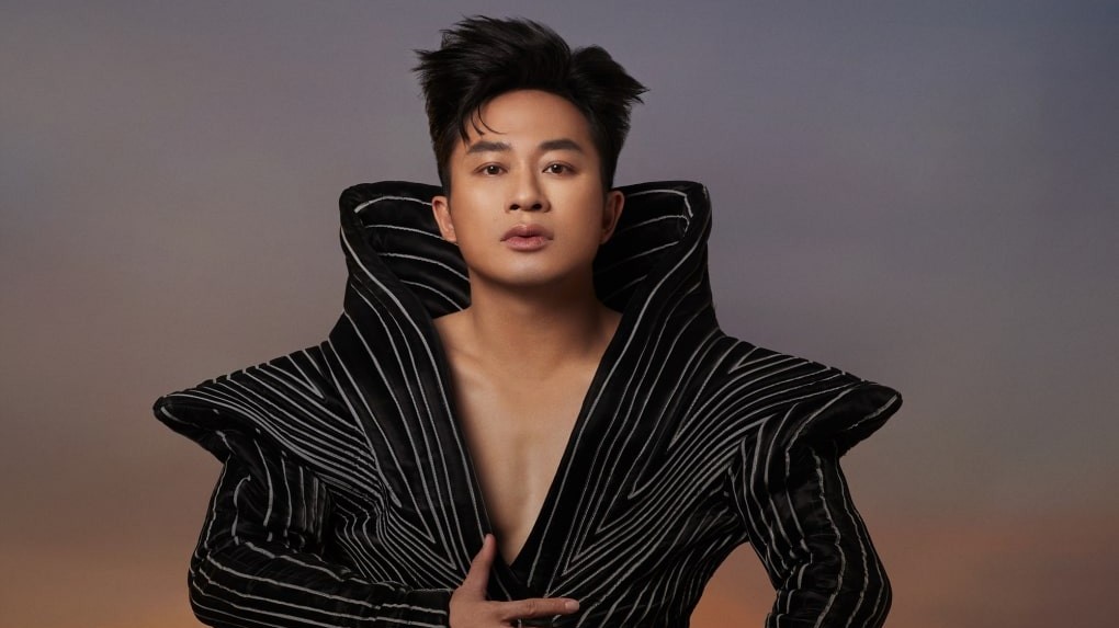 Ca khúc 'Tái sinh' của Tùng Dương gây sốt vì sao?