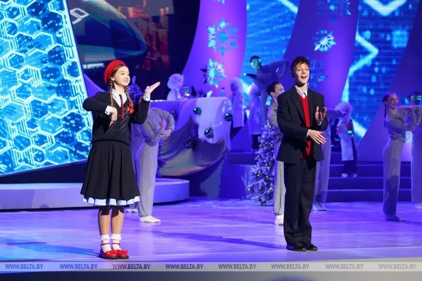 Tổng thống Belarus tham dự sự kiện dành cho trẻ em nhân dịp Năm mới. (Nguồn: BelTA)) Tổng thống Belarus tham dự sự kiện dành cho trẻ em nhân dịp Năm mới. (Nguồn: BelTA))